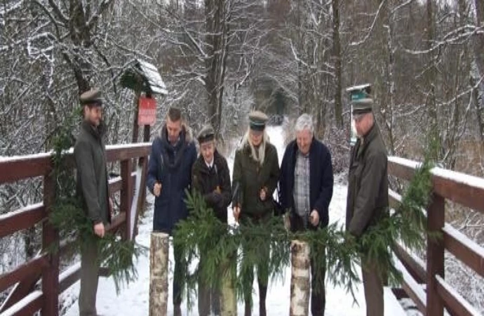 {Leśnicy i samorządowcy z gminy Ostróda otworzyli nowy most na Drwęcy.}